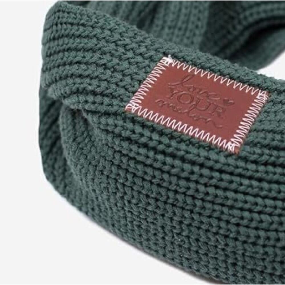 Love Your Melon Forest Green Chunky Knit Infinity Scarf, One Size Like New